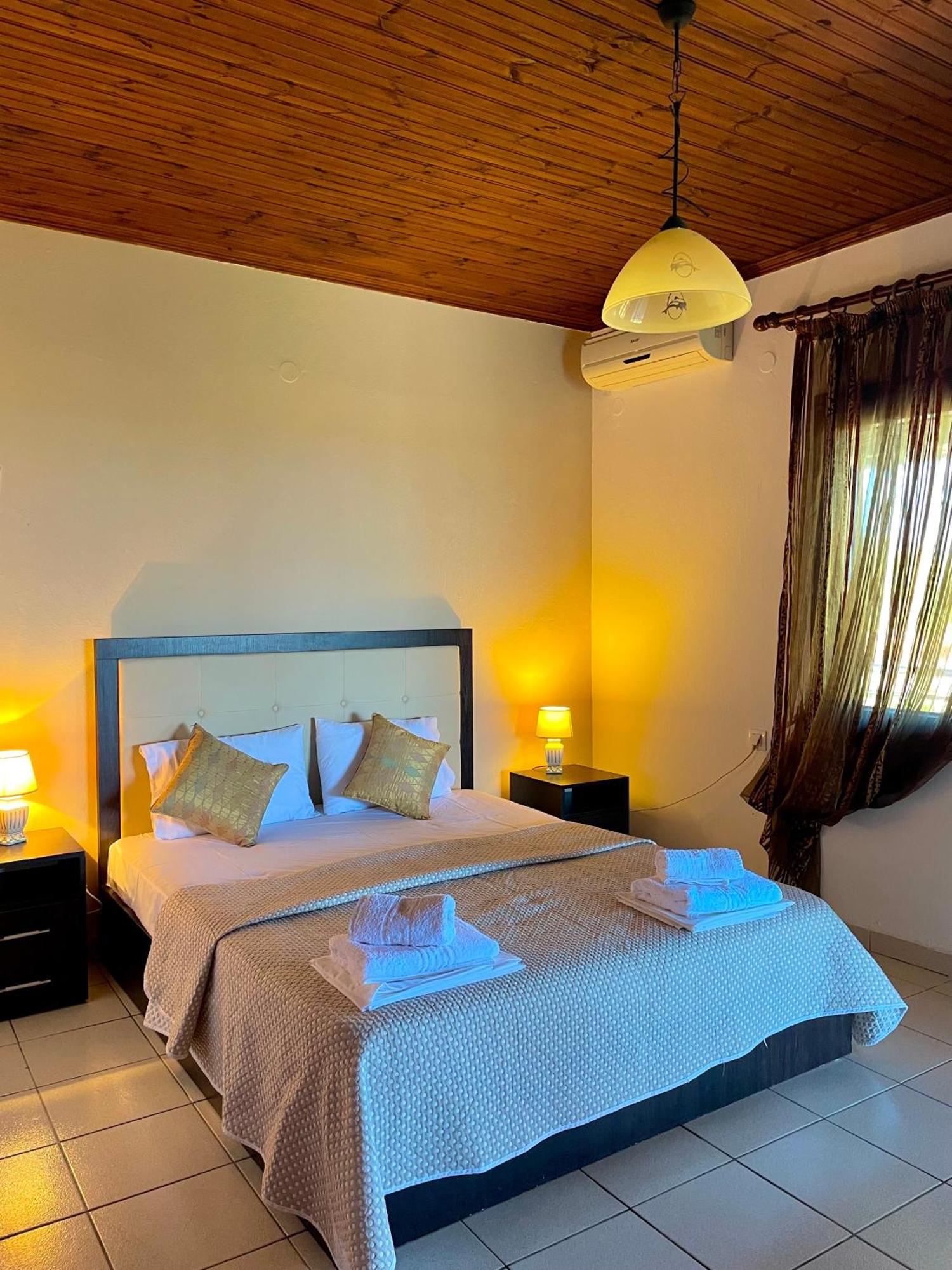 anna dani Apartment Vourvourou Bagian luar foto